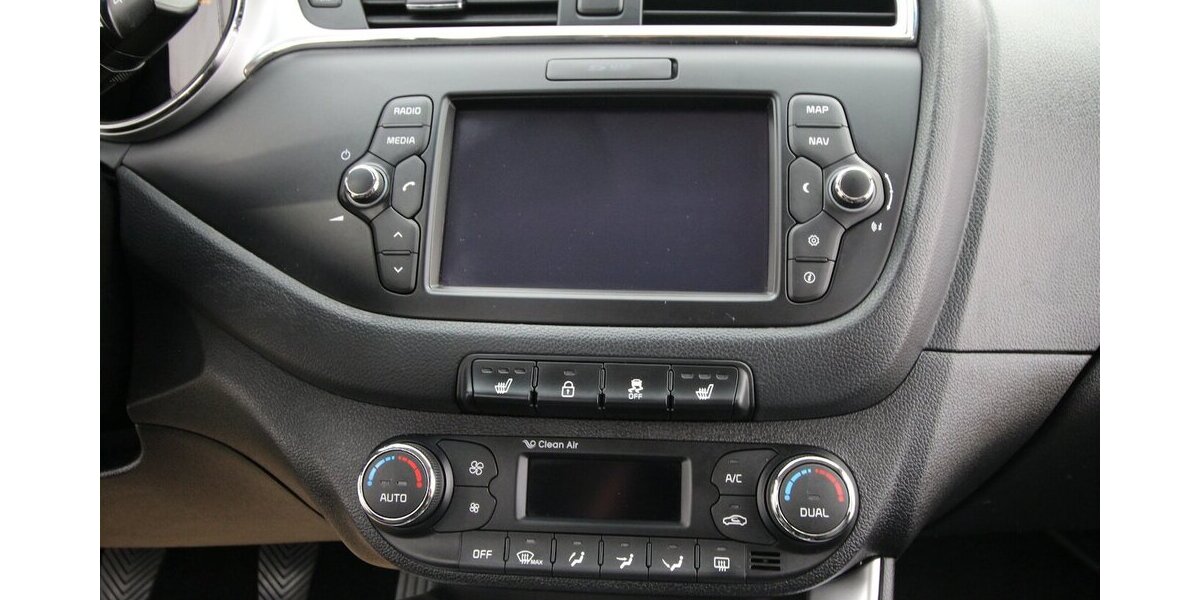 Kia cee´d T-GDI UEFA Euro NAVI+KAMERA+SITZHEIZUNG 84.807 km 10.700 &euro; Hagenow 19230