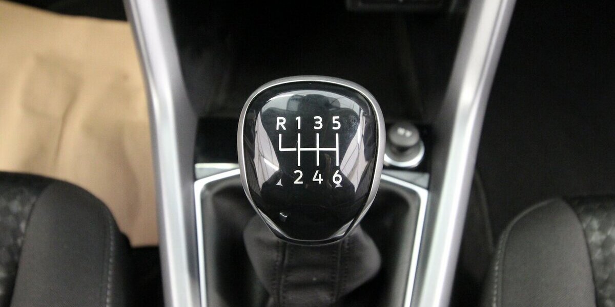 VW T-Cross TSI OPF Active LED+NAVI+KAMERA+ACC 47.327 km 19.900 &euro; Hagenow 19230