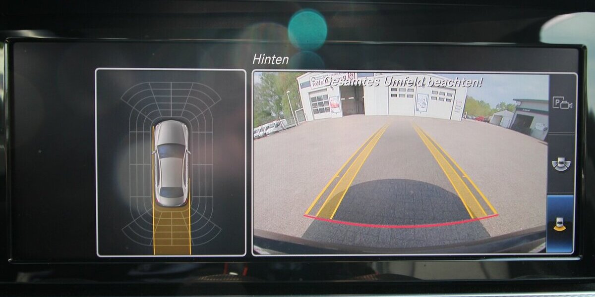 Mercedes-Benz E 220 d Avantgarde NAVI+LED+KAMERA+STANDHEIZUNG 29.693 km 38.500 &euro; Hagenow 19230