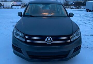 VW Tiguan 86.719 km 9.895 &euro; Schwerin 19061