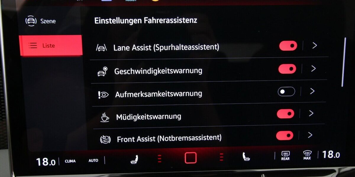 VW Passat Variant 1.5 eTSI 7-DSG Business LED+AHK 21.136 km 32.900 &euro; Hagenow 19230