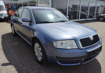 Skoda Superb 206.224 km 4.499 &euro; Wittenburg 19243