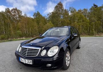 Mercedes-Benz E 220 323.452 km 4.100 &euro; Schwerin 19055