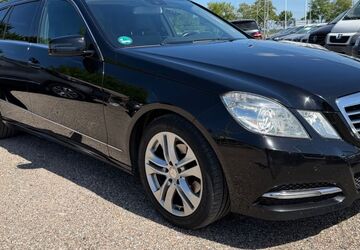 Mercedes-Benz E 220 320.900 km 4.200 &euro; Rastow 19077