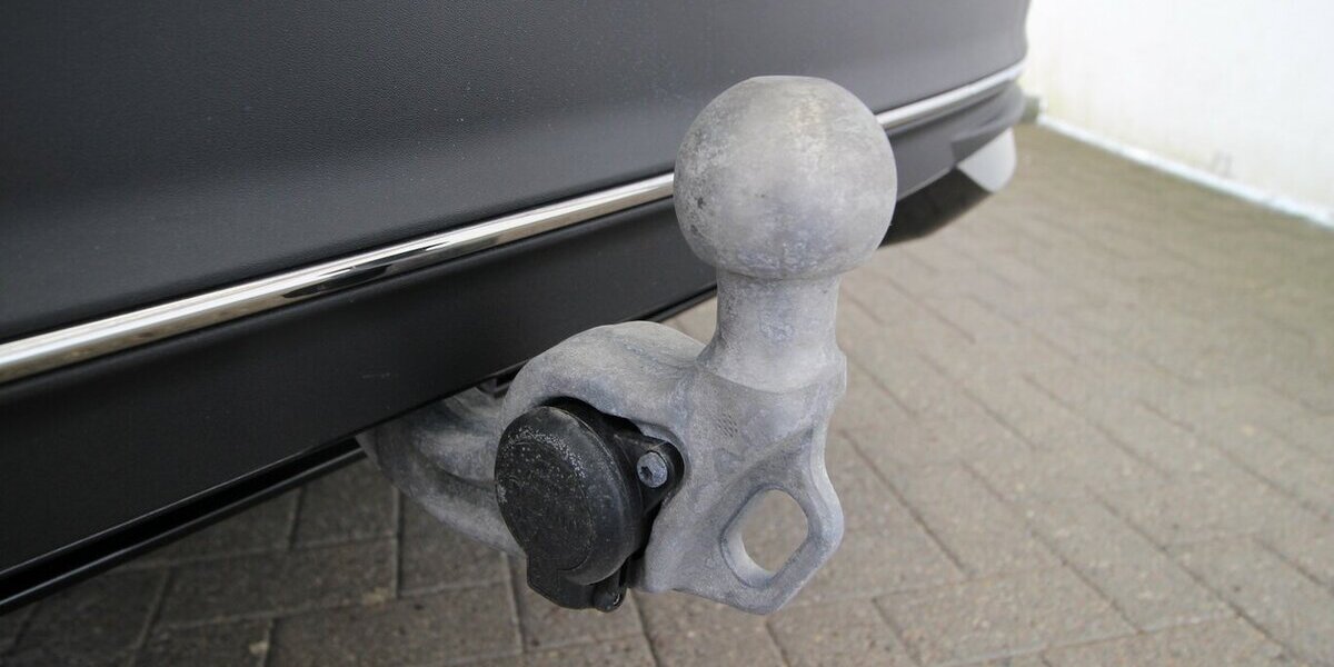 VW Passat Variant 1.5 eTSI 7-DSG Business LED+AHK 21.136 km 32.900 &euro; Hagenow 19230