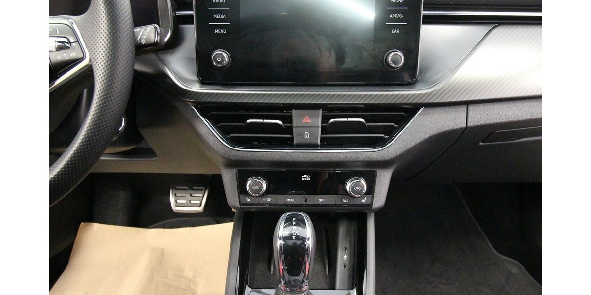 Skoda Scala 1.5 TSI 7-DSG Monte Carlo LED+PANO-DACH 16.534 km 24.900 &euro; Hagenow 19230