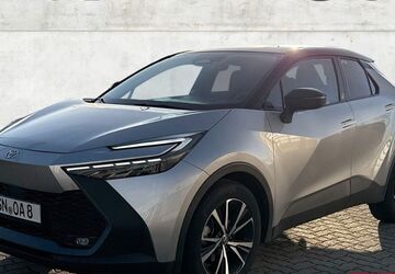 Toyota C-HR 12.000 km 32.900 &euro; Schwerin 19057