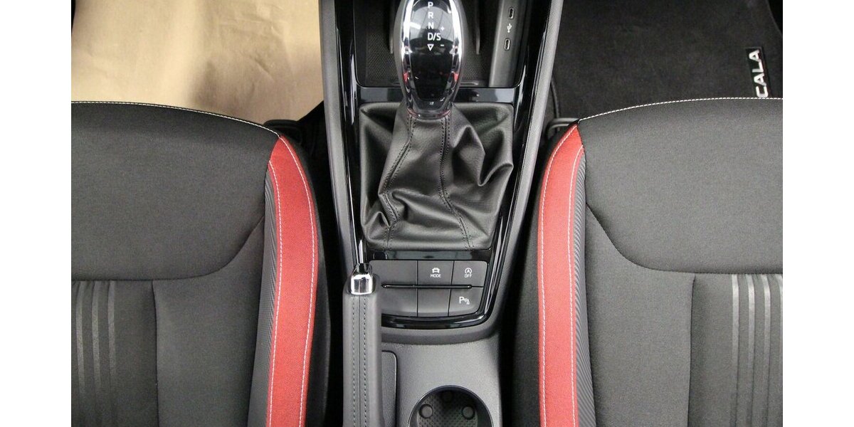 Skoda Scala 1.5 TSI 7-DSG Monte Carlo LED+PANO-DACH 16.534 km 24.900 &euro; Hagenow 19230