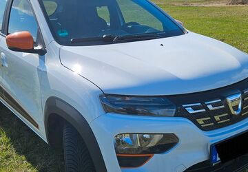 Dacia Spring 15.699 km 9.790 &euro; Gadebusch 19205