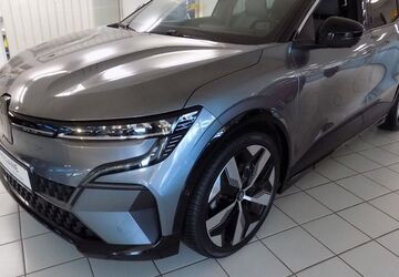 Renault Megane E-TECH 21.460 km 29.950 &euro; Schwerin 19061