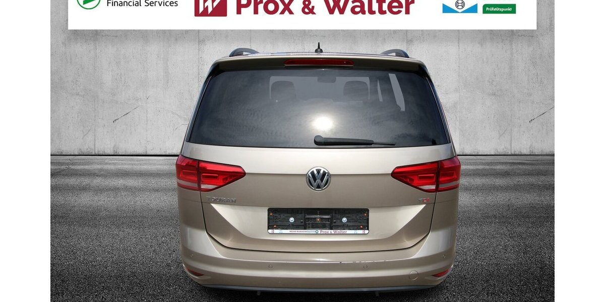 VW Touran 1.6 TDI BMT 7-DSG Comfortline NAVI+ACC 151.032 km 14.500 &euro; Hagenow 19230