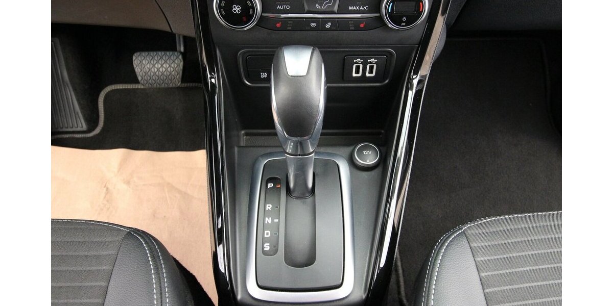 Ford EcoSport EcoBoost Titanium AHK+Bi-XENON+KAMERA 43.038 km 14.900 &euro; Hagenow 19230