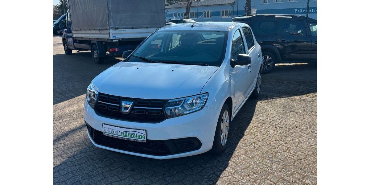 Dacia Sandero 24.892 km 8.950 &euro; Hagenow 19230