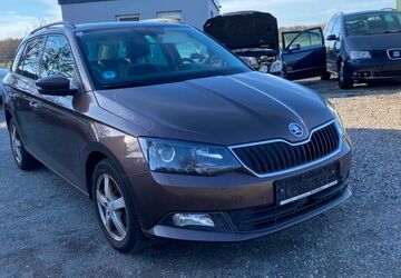 Skoda Fabia 233.000 km 4.850 &euro; Bandenitz 19230
