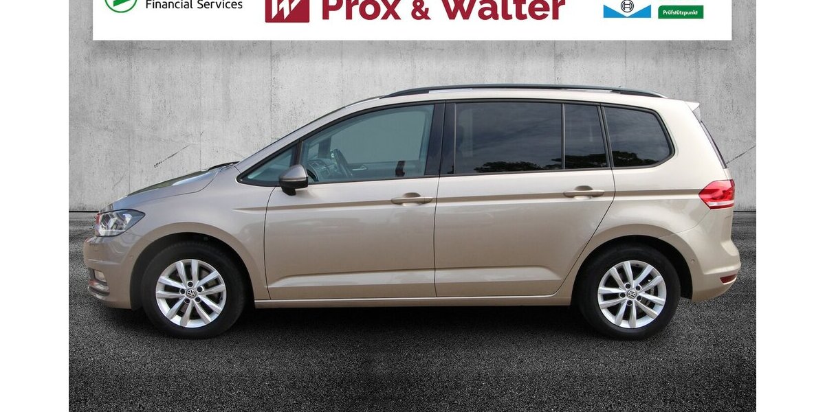 VW Touran 1.6 TDI BMT 7-DSG Comfortline NAVI+ACC 151.032 km 14.500 &euro; Hagenow 19230