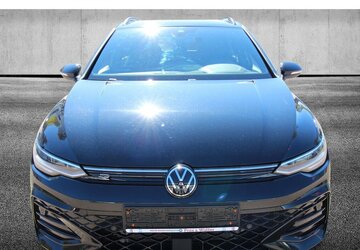 VW Golf VIII Variant 1.5 TSI R-Line LED+KAMERA+ACC 30.953 km 27.500 &euro; Hagenow 19230