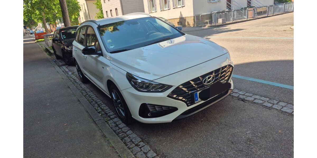 Hyundai i30 55.000 km 16.300 &euro; Bobitz 23996