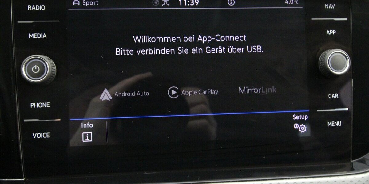 VW T-Cross TSI OPF Active LED+NAVI+KAMERA+ACC 47.327 km 19.900 &euro; Hagenow 19230