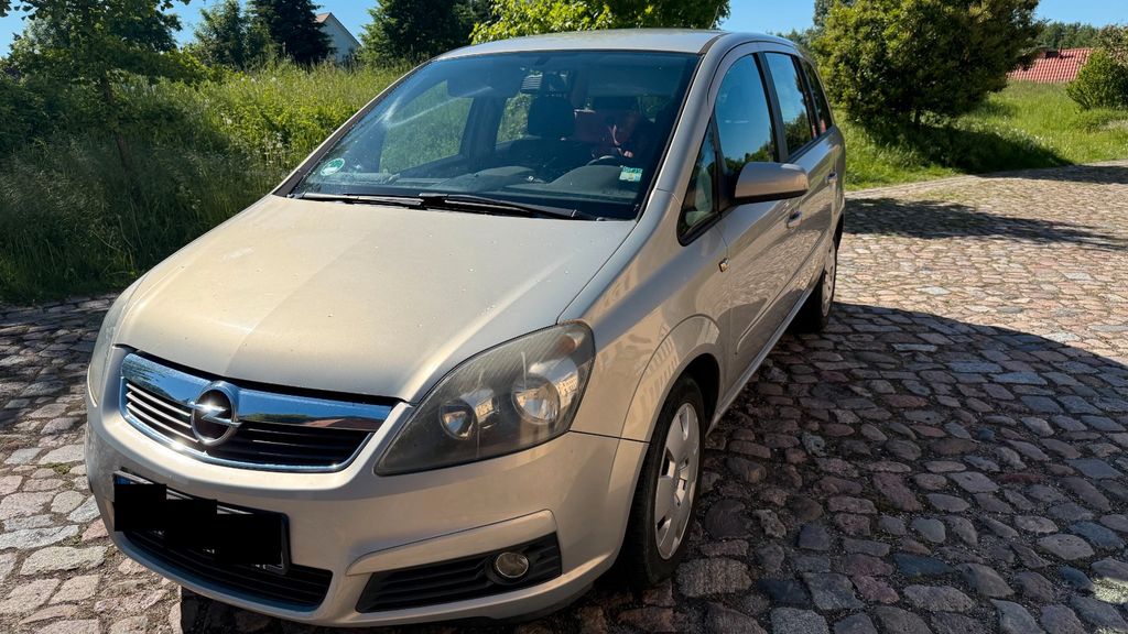Opel Zafira 221.488 km 3.200 &euro; Wittenburg 19243