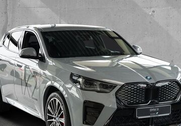 BMW iX2 6.000 km 54.898 &euro; Schwerin 19057
