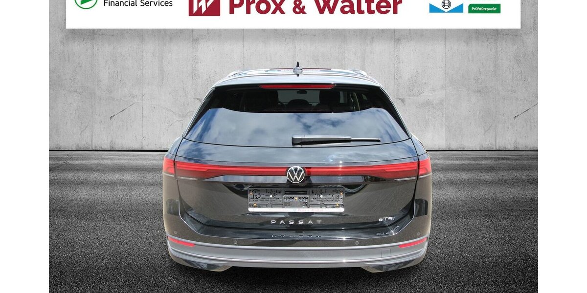 VW Passat Variant 1.5 eTSI 7-DSG Business LED+AHK 21.136 km 32.900 &euro; Hagenow 19230