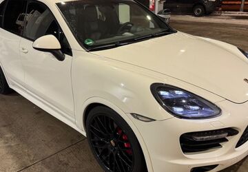 Porsche Cayenne 247.000 km 21.999 &euro; Schwerin 19057