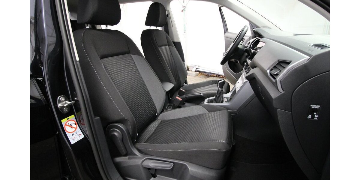 VW T-Cross TSI OPF Active LED+NAVI+KAMERA+ACC 37.252 km 19.900 &euro; Hagenow 19230