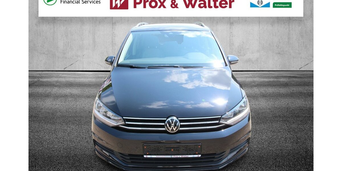 VW Touran 1.5 TSI 7-DSG Comfortline 7-SITZ+NAVI+AHK 22.923 km 32.790 &euro; Hagenow 19230