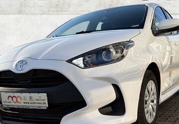 Toyota Yaris 10.135 km 20.990 &euro; Schwerin 19057