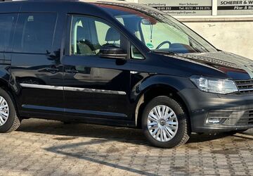 VW Caddy 175.000 km 11.950 &euro; Bandenitz 19230