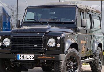 Land Rover Defender 11.000 km 83.900 &euro; Schwerin 19057