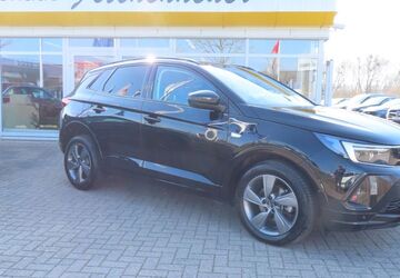 Opel Grandland (X) 17.240 km 21.790 &euro; Schwerin 19057