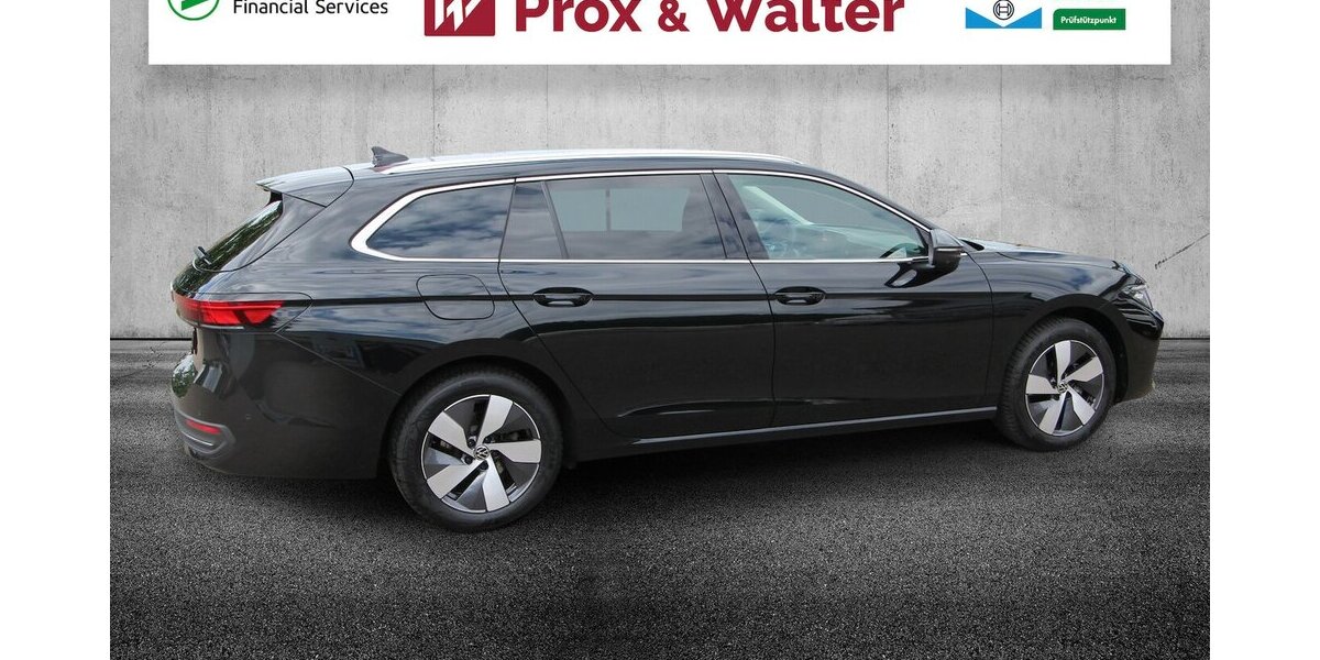 VW Passat Variant 1.5 eTSI 7-DSG Business LED+AHK 21.136 km 32.900 &euro; Hagenow 19230