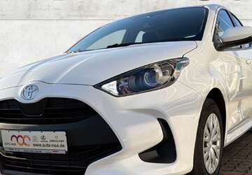 Toyota Yaris 10.135 km 20.990 &euro; Schwerin 19057