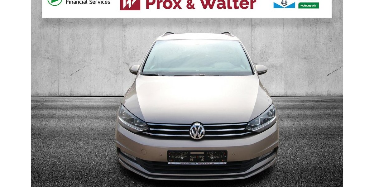VW Touran 1.6 TDI BMT 7-DSG Comfortline NAVI+ACC 151.032 km 14.500 &euro; Hagenow 19230