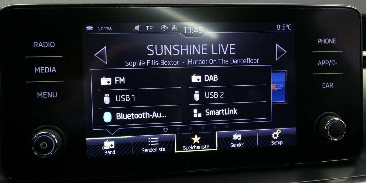 Skoda Scala 1.5 TSI 7-DSG Monte Carlo LED+PANO-DACH 16.534 km 24.900 &euro; Hagenow 19230