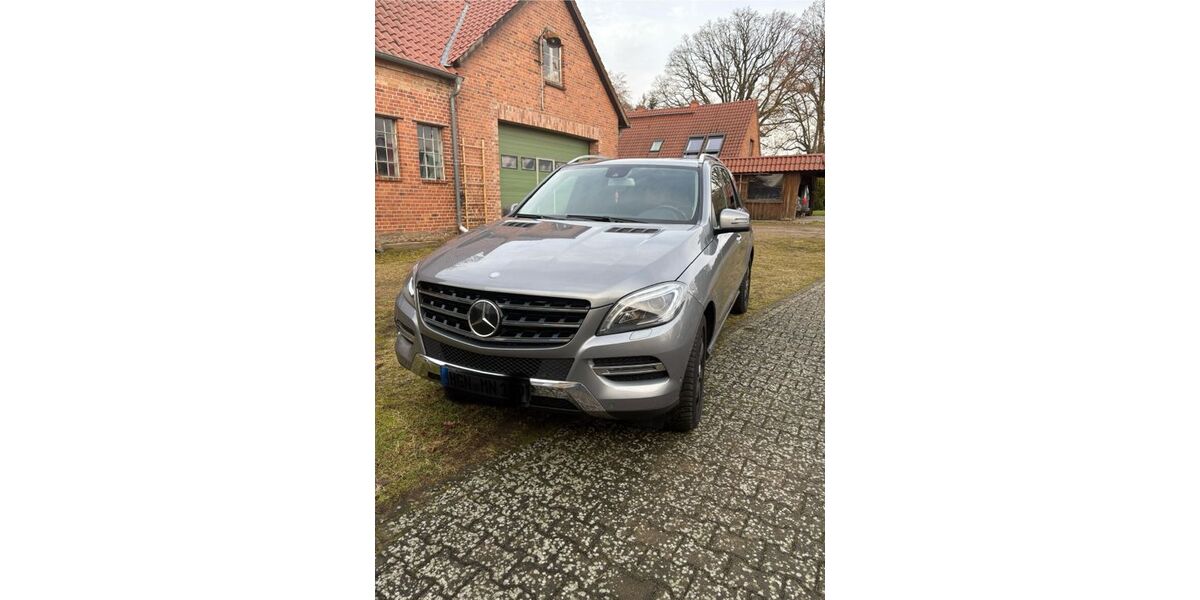 Mercedes-Benz ML 350 232.400 km 17.900 &euro; Strohkirchen 19230