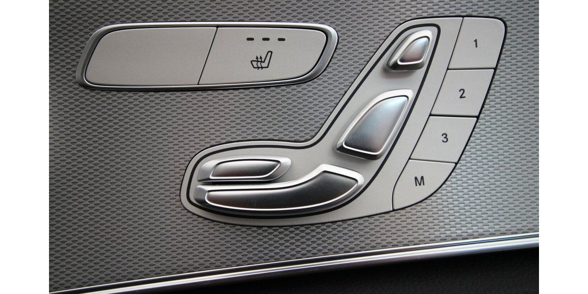 Mercedes-Benz E 220 d Avantgarde NAVI+LED+KAMERA+STANDHEIZUNG 36.458 km 38.500 &euro; Hagenow 19230