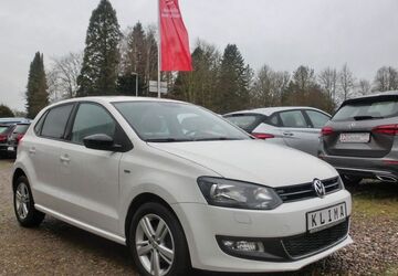 VW Polo 100.000 km 7.200 &euro; Schwerin-Warnitz /MV 19057
