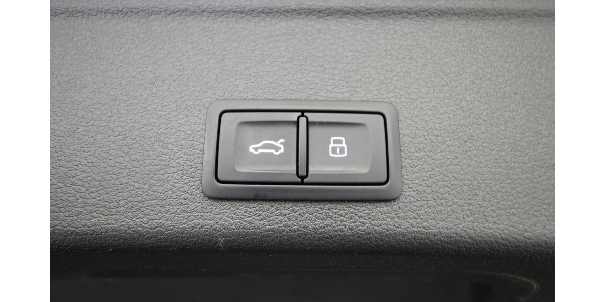 Audi A4 Avant TFSI S-tronic Sport Ultra S-Line Plus 150.399 km 17.900 &euro; Hagenow 19230