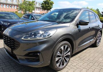 Ford Kuga 72.726 km 28.000 &euro; Pampow 19075