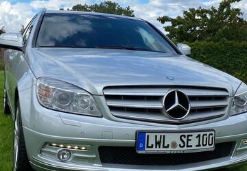 Mercedes-Benz C 280 100.670 km 9.450 &euro; Hoort 19230