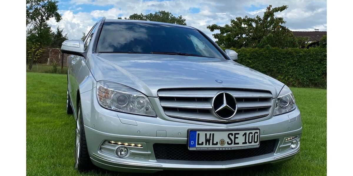 Mercedes-Benz C 280 100.670 km 9.450 &euro; Hoort 19230