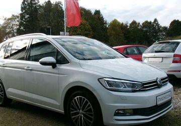 VW Touran 87.000 km 18.500 &euro; Schwerin-Warnitz /MV 19057