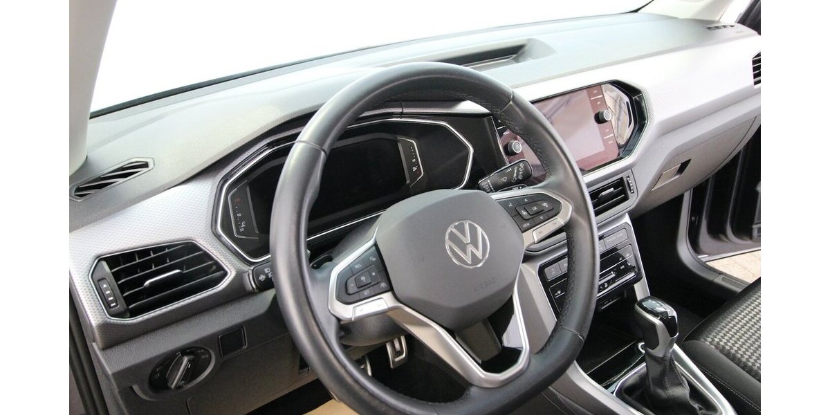 VW T-Cross TSI OPF 7-DSG Active LED+NAVI+KAMERA+ACC 62.327 km 20.900 &euro; Hagenow 19230