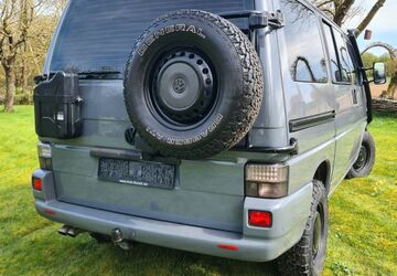 VW T4 Caravelle 96.900 km 18.500 &euro; Roggendorf 19205