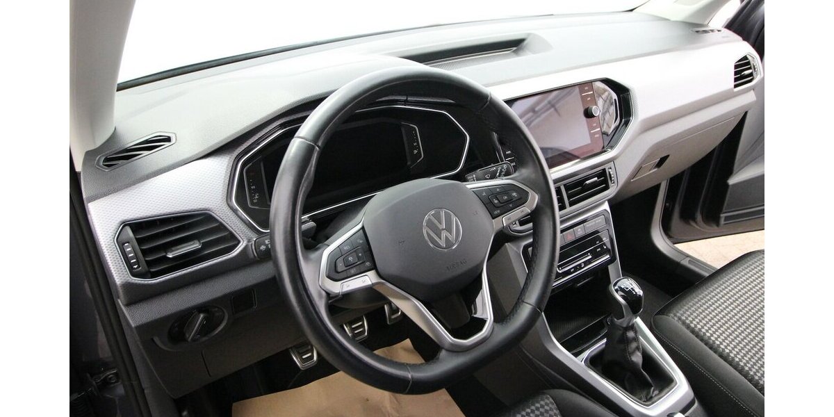 VW T-Cross TSI OPF Active LED+NAVI+KAMERA+ACC 47.327 km 19.900 &euro; Hagenow 19230