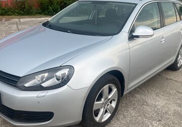 VW Golf 131.951 km 5.999 &euro; Schwerin 19061
