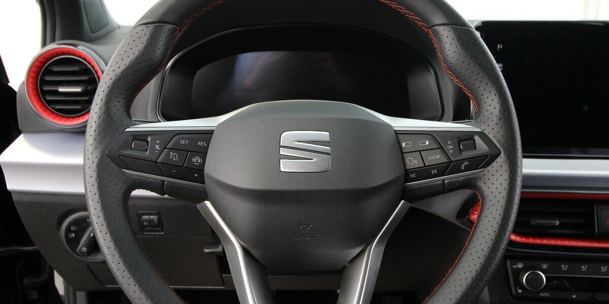 Seat Ibiza TSI OPF FR Sport NAVI+LED+WINTER-PAKET+ALU 9.718 km 18.890 &euro; Hagenow 19230