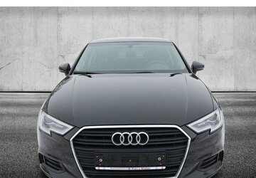 Audi A3 30 TFSI NAVI+TEMPOMAT+WINTER-PAKET+Bi-XENON 92.850 km 14.900 &euro; Hagenow 19230